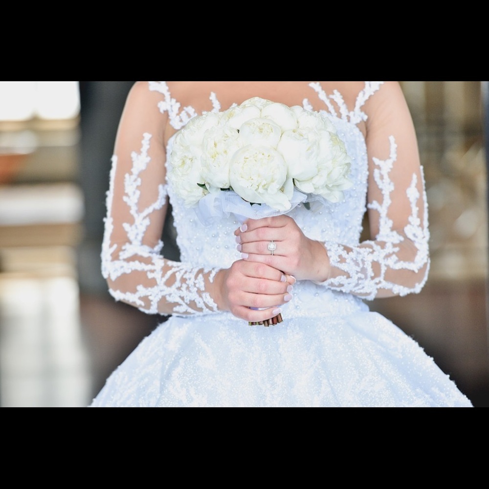 Wedding dress